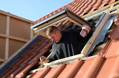 Pose de fenêtres de toit Velux à Saint-Jean-le-Vieux